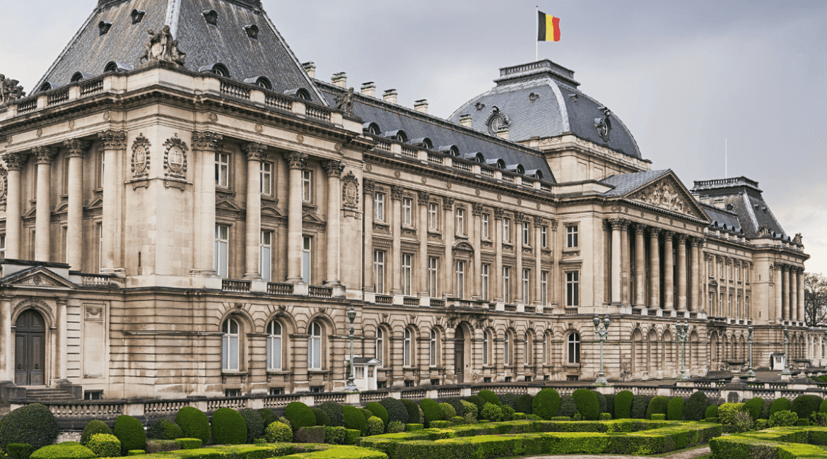 Hollanda Hanedanlar ve Monarşi: Tarihi ve Günümüzdeki Rolü