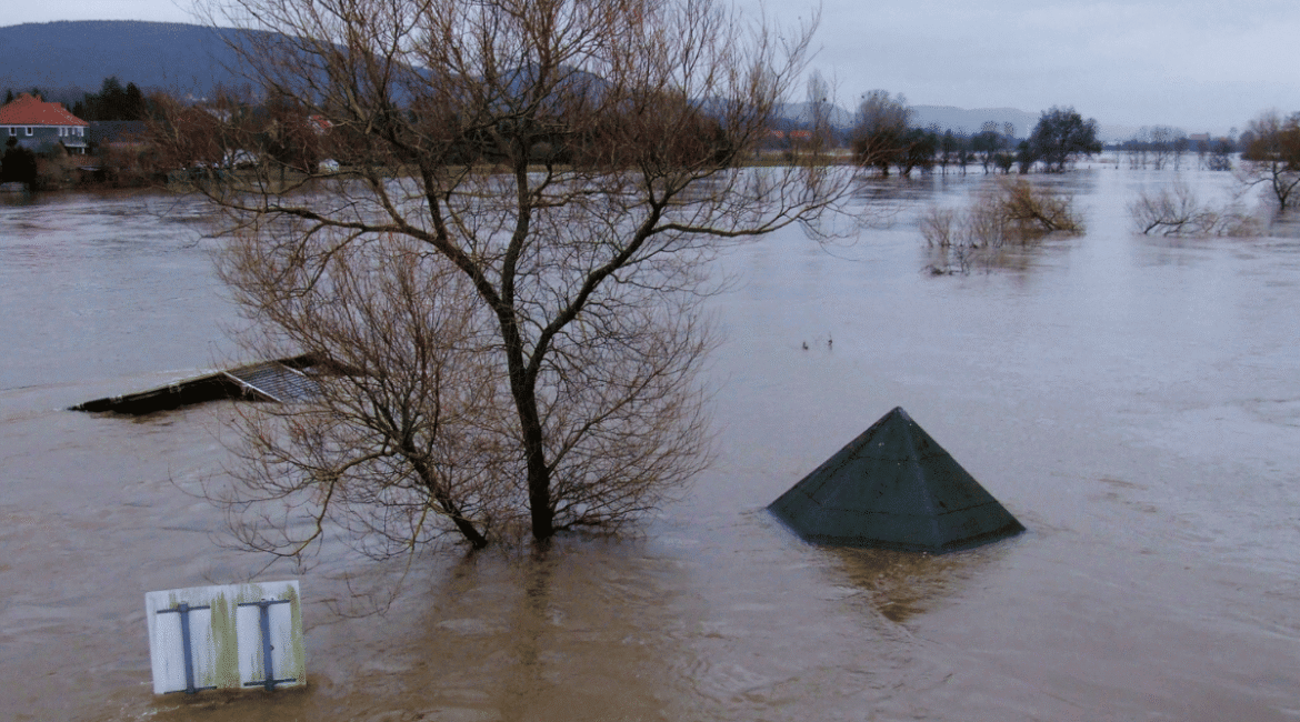Hollanda Su Baskınları: Tarihi Felaketlerden Modern Koruma Stratejilerine